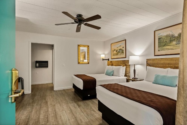 El Pueblo Inn image 14