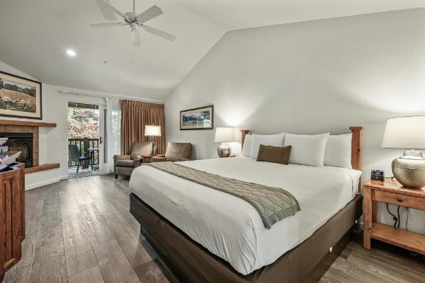 El Pueblo Inn image 67